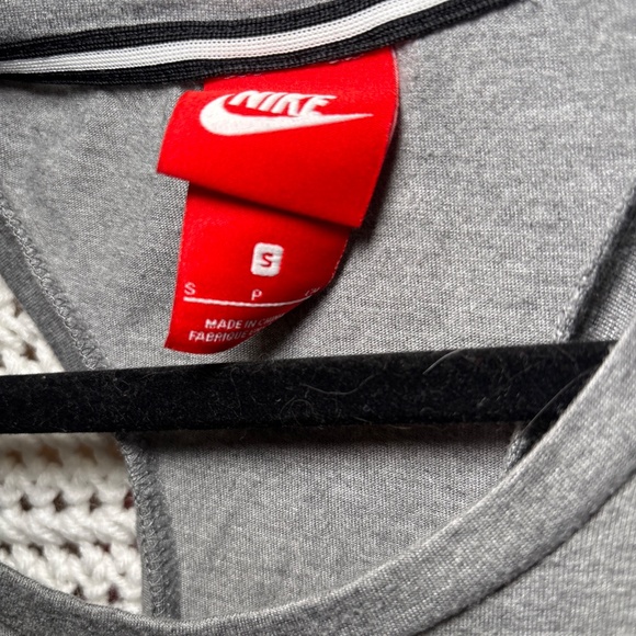 Nike Dri Fit Top LOT of 4 Womens Small Running Gym Performance Purple - Picture 3 of 9